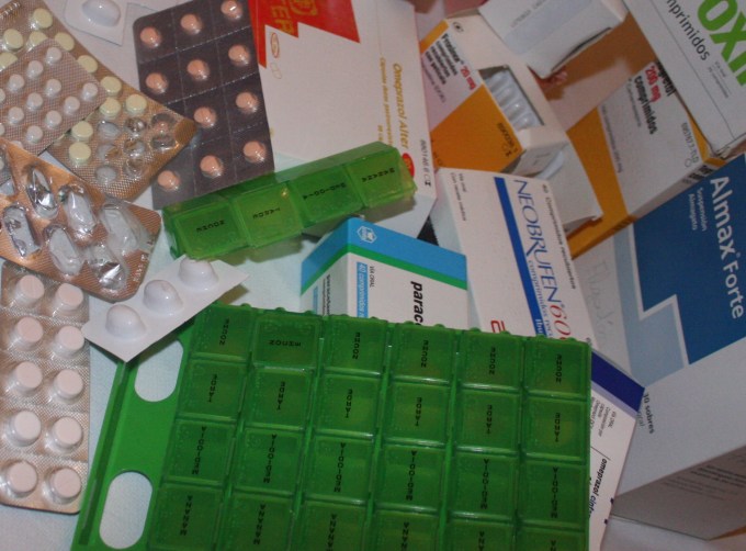 ley del medicamento, proyecto de ley de medicamentos, precios dinámicos medicamentos, medicamentos estratégicos, financiación farmacéutica, genéricos y biosimilares, prescripción enfermera, prescripción fisioterapia, dispensación domiciliaria, Sistema Nacional de Salud