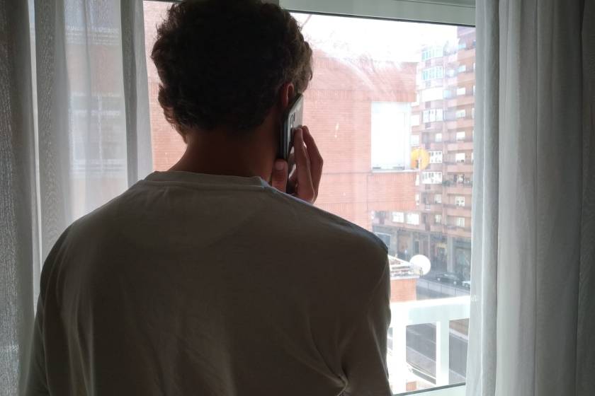 El Teléfono de la Esperanza en Zamora ofrece ayuda contra la soledad y el riesgo de suicidio. Conoce más sobre sus talleres de salud emocional y cursos para voluntarios.