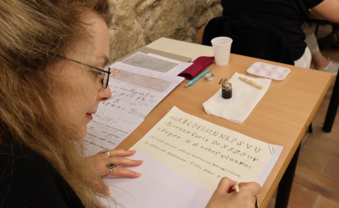 Aguilar de Campoo, Santa María la Real, Fundación Santa María la Real, caligrafía medieval, música medieval, talleres Aguilar de Campoo, cursos de verano Aguilar de Campoo, monasterio Santa María la Real, Saint Gall, románico palentino, turismo cultural Palencia