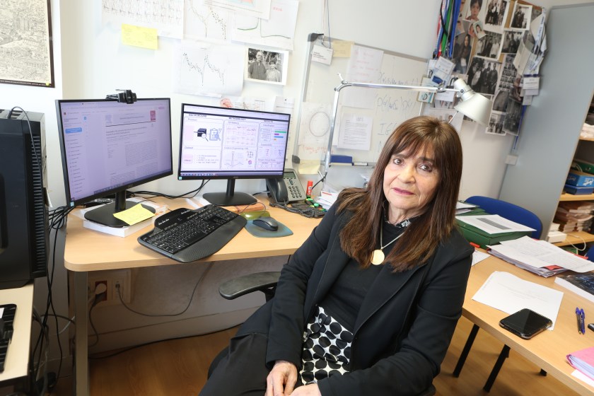 Investigadoras de la Universidad de Valladolid han desarrollado un modelo matemático de inteligencia artificial explicable que mejora el diagnóstico cardíaco mediante el análisis del electrocardiograma.