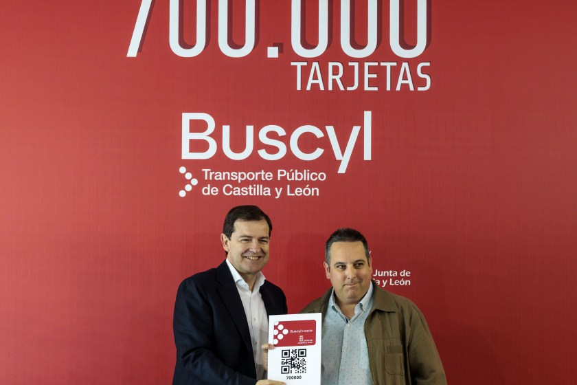 Buscyl tarjetas, transporte gratuito Castilla y León, autobuses gratis comunidad, movilidad rural transporte, Alfonso Fernández Mañueco, transporte público Castilla y León, ahorro familias transporte, cohesión territorial, viajes gratis autobús, movilidad sostenible