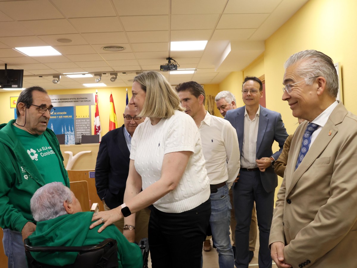 Castilla y León refuerza su colaboración con ELACyL para atender a personas con ELA