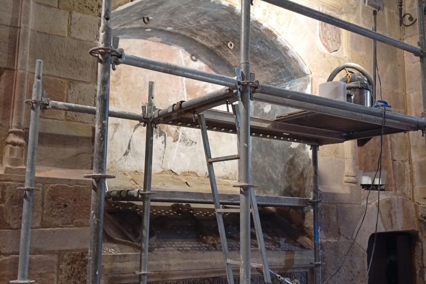 sepulcro de los Carvajal, Benavente, San Juan del Mercado, CEB Ledo del Pozo, patrimonio Benavente, restauración patrimonio, iglesia de San Juan del Mercado, Francisco Carvajal, Alonso de Carvajal, Leonor de Quintana, restaurArt, patrimonio Zamora, románico Benavente, casa Pimentel, cultura Zamora